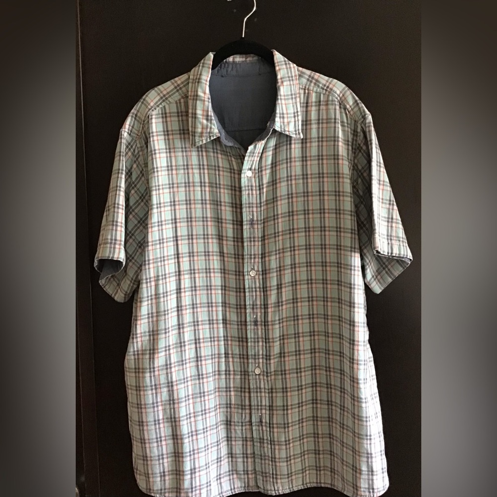 Eddie Bauer Reversible Short-Sleeve Plaid/Solid Button-Down Shirt